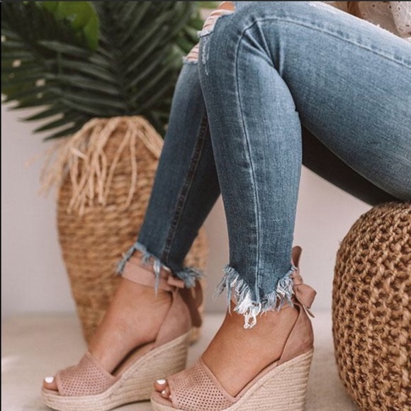 ☀️HOST PICK 5/5✨ BRYNN-BESTSELLER - Picture 2 of 5